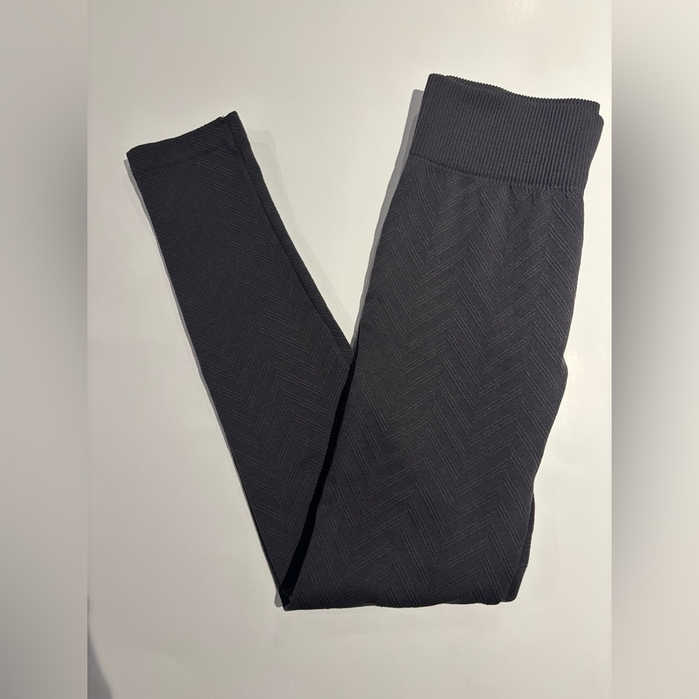 French Laundry Thick Leggings Fits Like A Small